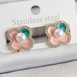 Mey İthalat® Pirinç Pembe Mineli İnci Detaylı Zirkon Taşlı Sanatsal Portre Yonca Model Gold Renk Kadın Küpe