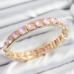 Mey İthalat® Pirinç Pembe Zirkon Taşlı Kare Model Gold Renk Lastikli Kadın Bileklik