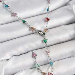 Mey İthalat® Pirinç Renkli Zirkon Taşlı Üçgen Model Gümüş Renk Kadın Y Kolye