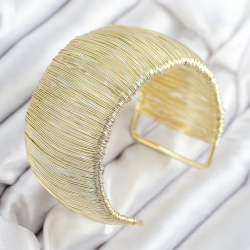 Mey İthalat® Pirinç Tel Sarma Model Gold Renk Kadın Bileklilk