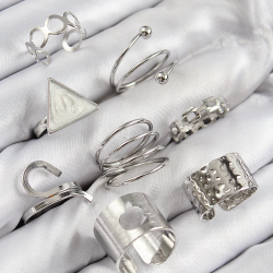 Mey İthalat® Pirinç Üçgen Model Gümüş Renk Kadın Yüzük Kombin Set