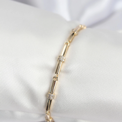 Mey İthalat® Pirinç VIP Seri Gold Renk Parçalı Model Zirkon Taşlı Kadın Bileklik