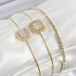 Mey İthalat® Pirinç Zirkon Taşlı Baget Model Gold Renk Vip 3'lü Kadın Bileklik