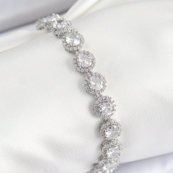 Mey İthalat® Pirinç Zirkon Taşlı Daire Baget Model Gümüş Renk VIP Seri Kadın Bileklik