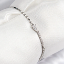 Mey İthalat® Pirinç Zirkon Taşlı Damla Model Ezme Zincir Gümüş Renk Kadın Bileklik