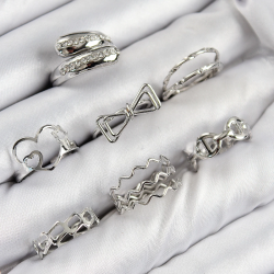 Mey İthalat® Pirinç Zirkon Taşlı Fiyonk Ve Kalp Model Gümüş Renk Kadın Yüzük Kombin Set