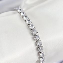 Mey İthalat® Pirinç Zirkon Taşlı Kare Model Gümüş Renk Asansörlü Kadın Bileklik