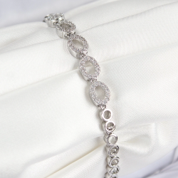 Mey İthalat® Pirinç Zirkon Taşlı Oval Model Gümüş Renk Kadın Bileklik