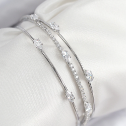 Mey İthalat® Pirinç Zirkon Taşlı Su Yolu Model Gümüş Renk Kadın Bileklik