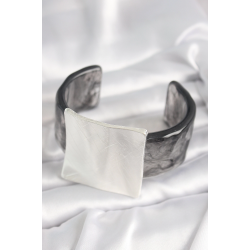 Mey İthalat® Siyah Mermer Desen Akrilik Plastik Gümüş Kare Plaka Model Vintage Kadın Bilezik