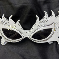 Mey İthalat® Taşlı Göz Kamaştıran Gecenin Yıldızı Beyaz Parti Alev Gözlük