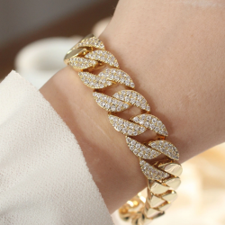 Mey İthalat® Vip Seri Pirinç Ortası Zirkon Taşlı Gold Renk Gurmet Bileklik