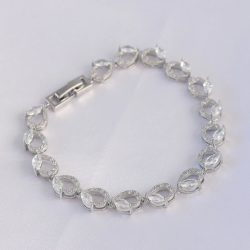 Mey İthalat® Vip Seri Pirinç Zirkon Taşlı Gümüş Renk Arpa Model Bileklik