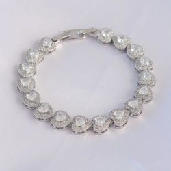 Mey İthalat® Vip Seri Pirinç Zirkon Taşlı Gümüş Renk Kalp Model Bileklik