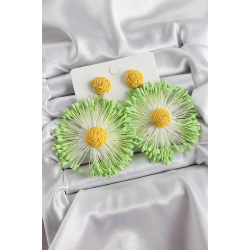 Mey İthalat® Yeşil Püsküllü Papatya Figürlü Hasır Örgü Model Gold Renk Kadın Küpe