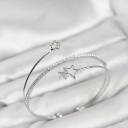 Mey İthalat® Yıldızlı Model Pirinç Gümüş Renk Kadın Bileklik