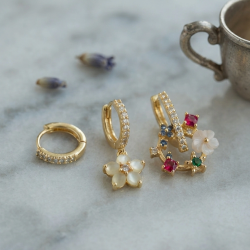 Mey İthalat® 3 lü Set Gold Renk Çiçek Model Küpe