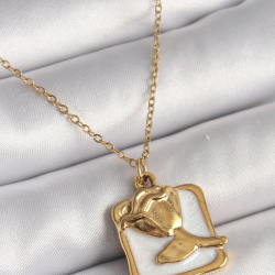 Mey İthalat® 316L Çelik Gold Renk Zincir Beyaz Mineli Gül Portre Model Kadın Kolye