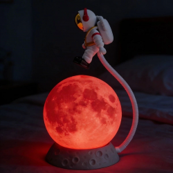 Mey İthalat®  3D Ay Üzerinde Astronot LED Gece ası – Dokunmatik 10 Renk Değiştiren Dekoratif Çocuk Odası Masaüstü Ay ası
