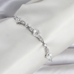 Mey İthalat® Baget Zirkon Taşlı Çiçek Model Gümüş Renk Asansörlü Kadın Bileklik