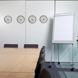 Mey İthalat® Beyaz Dekoratif 4’lü Dünya Saatleri Seti 36 cm – Otel & Ofis Tipi