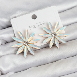 Mey İthalat® Beyaz Renk Kristal Taşlı Lotus Model Kadın Küpe