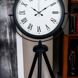 Mey İthalat® Black Elegance Tripod Ayaklı Saat