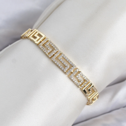Mey İthalat® CM Labirent Model Zirkon Taşlı VIP Seri Gold Renk Pirinç Kadın Bileklik