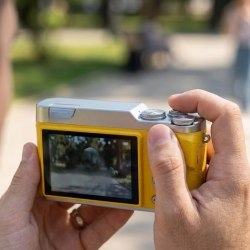 Mey İthalat® Dijital Kamera 18x Zoom Flip Ekran Uzun Pil Ömrü