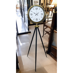 Mey İthalat® Elegance Gold Tripod Ayaklı Saat
