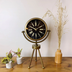 Mey İthalat® Eskitme Metal Mini Tripod Zarif Masa Saati 45×26 cm