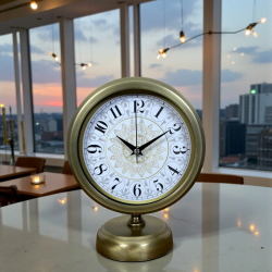 Mey İthalat® Eskitme Motifli 25 x 20 Cm Metal Masa Saati