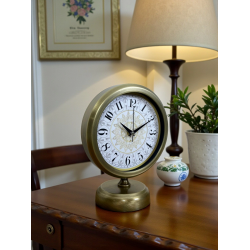 Mey İthalat® Eskitme Motifli 25 x 20 Cm Metal Masa Saati