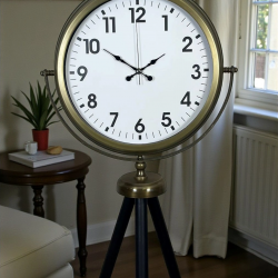 Mey İthalat® Eskitme Tripod Ayaklı Dekoratif Saat