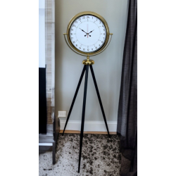 Mey İthalat® Gold 24 Saat Göstergeli Özel Tasarım Tripod Ayaklı Saat