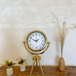 Mey İthalat® Gold Metal Mini Tripod Desenli Masa Saati 45×26 cm
