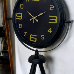 Mey İthalat® Gold Rakamlı Siyah Tripod Ayaklı Saat