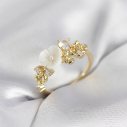 Mey İthalat® Gold Renk Pirinç Çiçek Model Zirkon Taşlı Kadın Yüzük