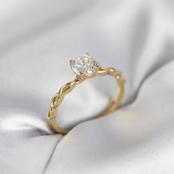 Mey İthalat® Gold Renk Sarmal Zincir Model Tek Taş Model Zirkon Taşlı Kadın Yüzük