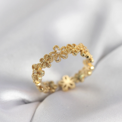 Mey İthalat® Gold Renk Sıralı Çiçek Model Zirkon Taşlı Kadın Yüzük