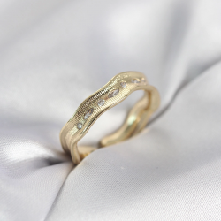 Mey İthalat® Gold Renk Su Damlası Model Zirkon Taşlı Kadın Yüzük