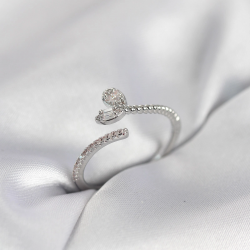 Mey İthalat® Gümüş Renk Pirinç Kuyruklu Kalp Model Kadın Yüzük