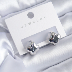 Mey İthalat® Gümüş Renk Yonca Model Pirinç Kadın Küpe