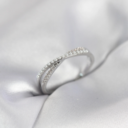 Mey İthalat® İncili ve Zirkon Taşlı Gümüş Renk Kadın Yüzük