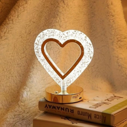 Mey İthalat®  Kalp Şeklinde Kristal LED Masa ası – Dokunmatik, 3 Renk Işık Modlu, Şarjlı Mini Dekoratif Gece ası