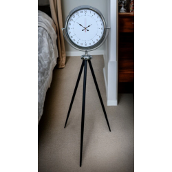 Mey İthalat® Krom 24 Saat Göstergeli Özel Tasarım Tripod Ayaklı Saat