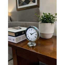 Mey İthalat® Krom Motifli 25 x 20 Cm Metal Masa Saati