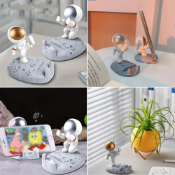 Mey İthalat®  Mini Astronot Model Telefon ve Tablet Tutucu Standı