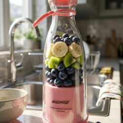 Mey İthalat® Mini Blender USB Şarjlı Smoothie Hazırlayıcı Kolay Temizlenebilir Tasarım