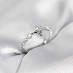 Mey İthalat® Minimal Kutup Yıldızı Model Zirkon Taşlı Gümüş Renk Kadın Yüzük